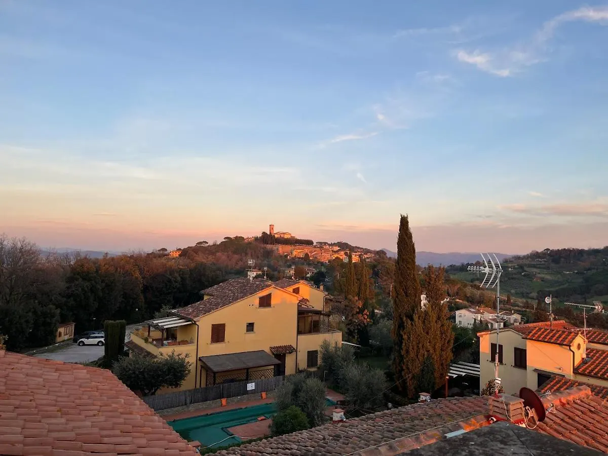 Aparthotel Residence La Villa Attico Panoramico Montescudaio Italië