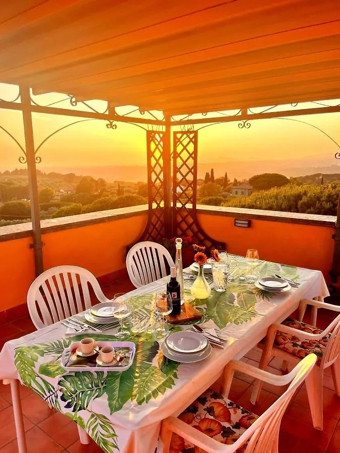 Residence La Villa Attico Panoramico Montescudaio Apartahotel