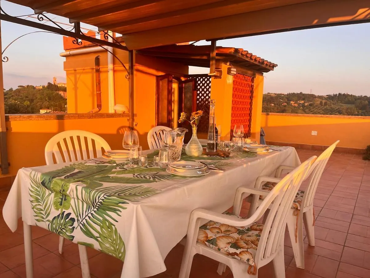 Residence La Villa Attico Panoramico Montescudaio Apartahotel