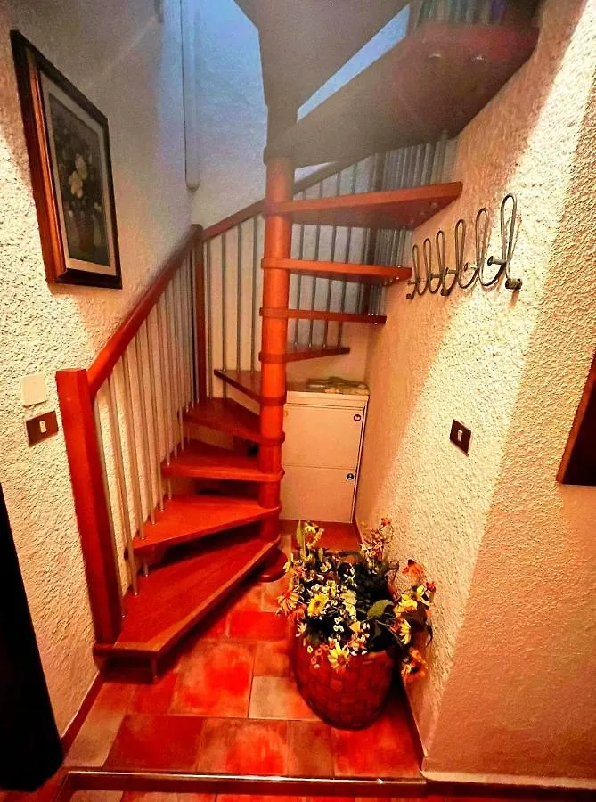 Residence La Villa Attico Panoramico Montescudaio Italia